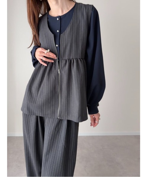 fifth（フィフス）の「【SETUP対応】ペプラムZIPベスト（ベスト・レディース・ベージュ/ネイビー/チャコールグレー・M）」の4枚目の写真