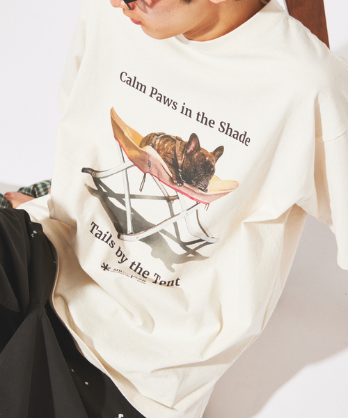 Snow Peak（スノーピーク）の「snow peak / スノーピーク 別注 キャンプ ドッグ Tシャツ（Tシャツ/カットソー・メンズ・ストーン・X-LARGE/LARGE/MEDIUM）」の7枚目の写真