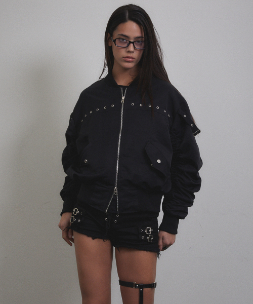 VOONT(ブント)の「Eyelet Strap MA-1 Jacket (BLACK)(ブルゾン・レディース・ブラック・OS)」の8枚目の写真