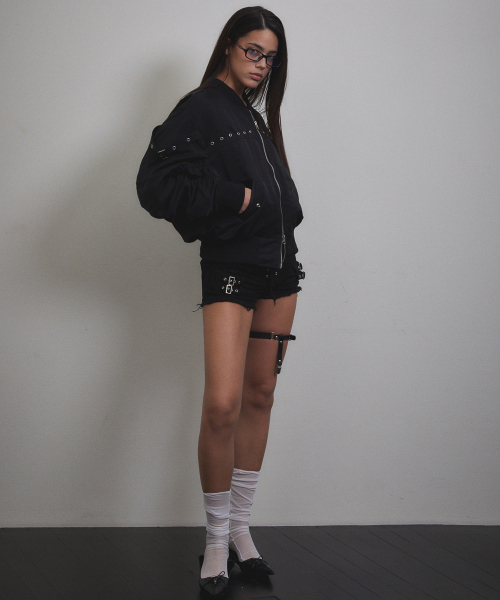 VOONT(ブント)の「Eyelet Strap MA-1 Jacket (BLACK)(ブルゾン・レディース・ブラック・OS)」の10枚目の写真