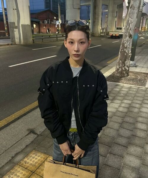 VOONT(ブント)の「Eyelet Strap MA-1 Jacket (BLACK)(ブルゾン・レディース・ブラック・OS)」の16枚目の写真
