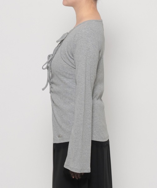 HARE（ハレ）の「【NANA×HARE】レイヤードリボンデザイントップス（Tシャツ/カットソー・レディース・グレー/ブラック・FREE）」の21枚目の写真