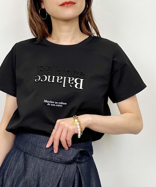 Lo-Fi(ローファイ)の「【WEB限定】エンボス箔プリントTシャツ(Tシャツ/カットソー・レディース・ブラック/カーキ/オフホワイト・M)」の2枚目の写真