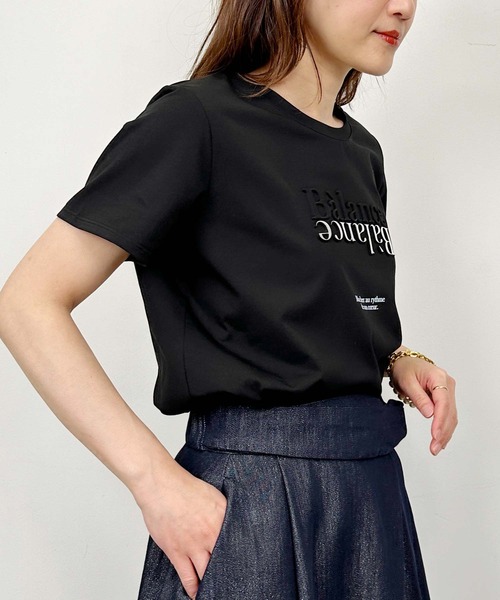 Lo-Fi(ローファイ)の「【WEB限定】エンボス箔プリントTシャツ(Tシャツ/カットソー・レディース・ブラック/カーキ/オフホワイト・M)」の16枚目の写真