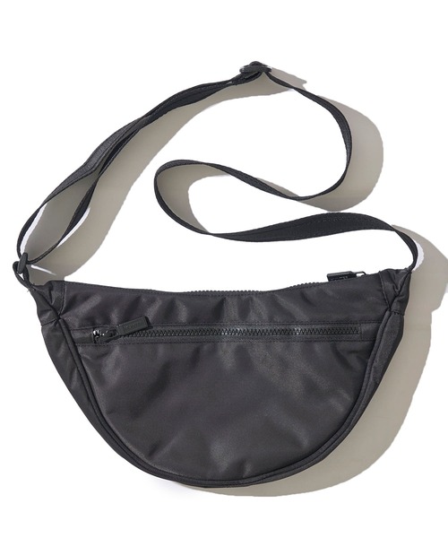 HUNTER(ハンター)の「【HUNTER / ハンター】Claymorie Nylon Sling / ナイロン スリングバッグ(ショルダーバッグ・レディース・ブラック/オリーブ・FREE)」の6枚目の写真