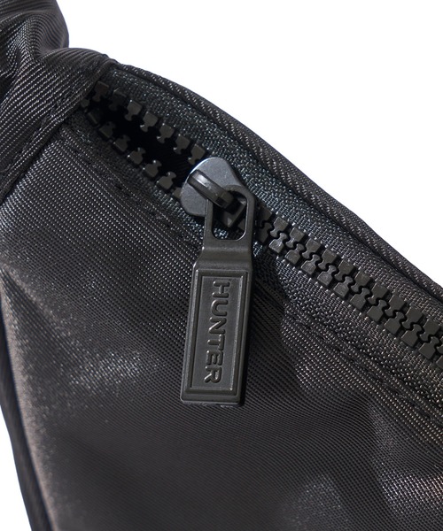 HUNTER(ハンター)の「【HUNTER / ハンター】Claymorie Nylon Sling / ナイロン スリングバッグ(ショルダーバッグ・レディース・ブラック/オリーブ・FREE)」の9枚目の写真
