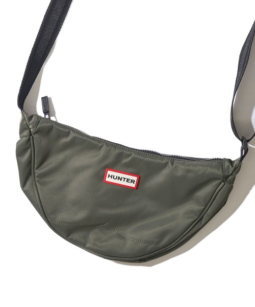 HUNTER(ハンター)の「【HUNTER / ハンター】Claymorie Nylon Sling / ナイロン スリングバッグ(ショルダーバッグ・レディース・ブラック/オリーブ・FREE)」の7枚目の写真