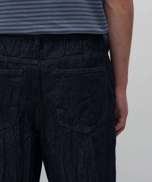 MUSINSA STANDARD（ムシンサスタンダード）の「クリーズワイドデニムパンツ [ディープインディゴ]（デニムパンツ・メンズ・その他・28/27/26/42/40/33/34/36/31/38/32/30/29）」の6枚目の写真