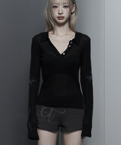 ETRE AU SOMMET(エトレオソメ)の「Rib Collar tattoo Long Sleeve Top (Black)(Tシャツ/カットソー・レディース・ブラック・FREE)」の1枚目の写真