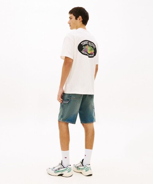 tommy jeans(トミー ジーンズ)の「リラックスノベルティショートスリーブTシャツ(Tシャツ/カットソー・メンズ・マルチ/ホワイト/ブラウン・X-LARGE/SMALL/X-SMALL/MEDIUM/LARGE)」の17枚目の写真