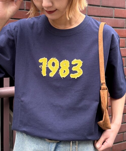 CIAOPANIC TYPY（チャオパニックティピー）の「【WEB限定】【UNISEX】1983アップリケTEE（Tシャツ/カットソー・レディース・グレー/ブルー/グリーン/ネイビー・LARGE/MEDIUM）」の3枚目の写真