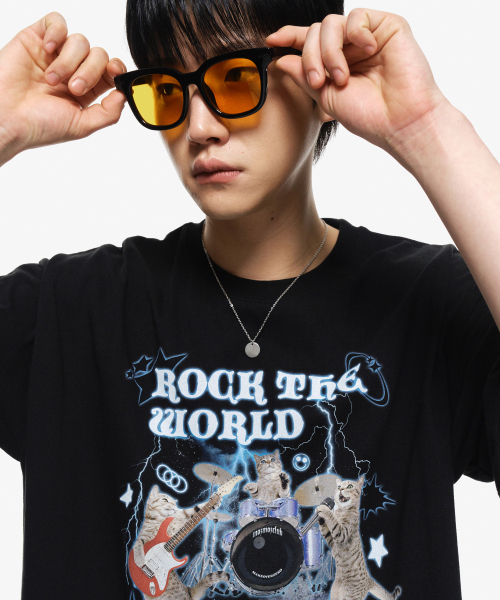 MOZMOZ（モズモズ）の「ラクニャン デジタル オーバーサイズ 半袖Tシャツ ブラック（Tシャツ/カットソー・レディース・その他・1/2/3）」の3枚目の写真