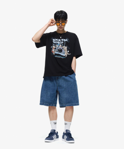 MOZMOZ（モズモズ）の「ラクニャン デジタル オーバーサイズ 半袖Tシャツ ブラック（Tシャツ/カットソー・レディース・その他・1/2/3）」の4枚目の写真