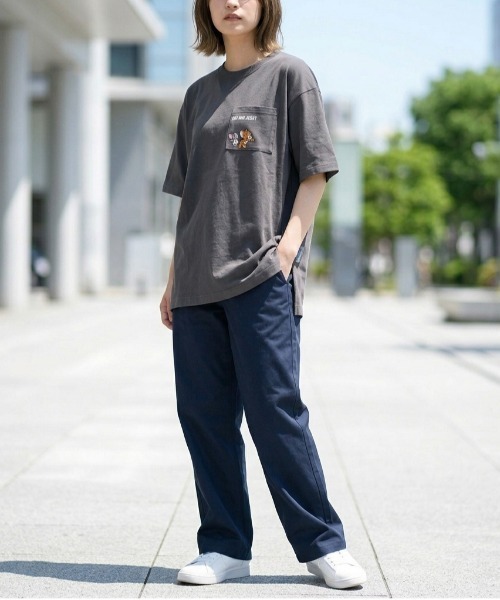 Tom&Jerry(トムアンドジェリー)の「【TOM & JERRY/トムとジェリー】アムンゼン胸ポケワンポイント刺繍半袖Tシャツ(UV/吸水速乾/接触冷感/対塩素加工)/ユニセックス(Tシャツ/カットソー・メンズ・スミクロ/ライトグレー/ホワイト/サックスブルー・LARGE/MEDIUM)」の21枚目の写真