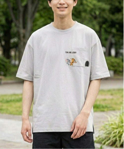 Tom&Jerry(トムアンドジェリー)の「【TOM & JERRY/トムとジェリー】アムンゼン胸ポケワンポイント刺繍半袖Tシャツ(UV/吸水速乾/接触冷感/対塩素加工)/ユニセックス(Tシャツ/カットソー・メンズ・スミクロ/ライトグレー/ホワイト/サックスブルー・LARGE/MEDIUM)」の22枚目の写真
