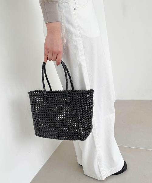 The Bagmati(ザバグマティ)の「THE BAGMATI/バクマティ PVC MESH M TOTE(トートバッグ・レディース・ブラック/ブラウン・FREE)」の11枚目の写真
