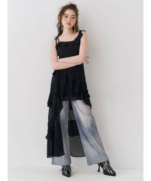 EVRIS（エヴリス）の「【2サイズ】フリルショルダーアシンメトリーロングワンピース（ワンピース・レディース・ブラック/その他1/ベージュ/ホワイト・MEDIUM/SMALL）」の2枚目の写真