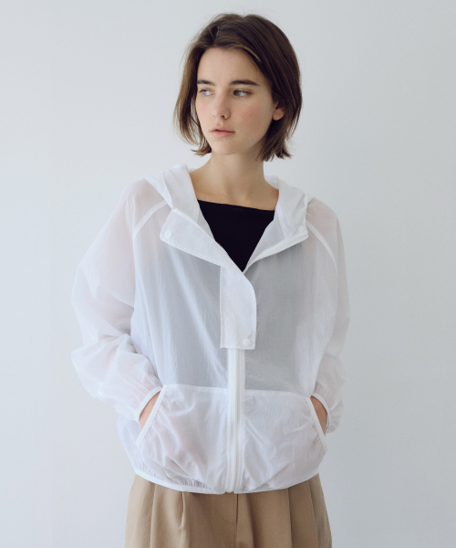 URAGO(ユラーゴ)の「Light nylon hooded jumper(ナイロンジャケット・レディース・チャコールグレー/ミント/ホワイト・FREE)」の4枚目の写真