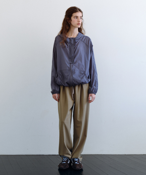 URAGO(ユラーゴ)の「Light nylon hooded jumper(ナイロンジャケット・レディース・チャコールグレー/ミント/ホワイト・FREE)」の7枚目の写真