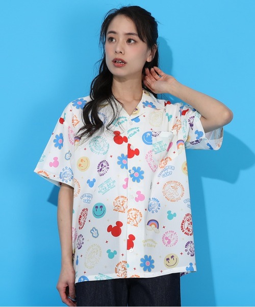 Disney(ディズニー)の「DIS-リゾート総柄SH1600A(シャツ/ブラウス・メンズ・オフホワイト/ダークブラック・ユニセックスXL/ユニセックスL/ユニセックスM/ユニセックスS)」の7枚目の写真