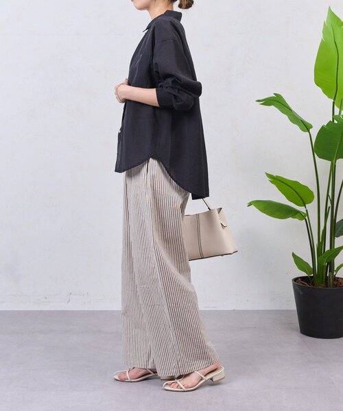 Jena espace merveilleux(ジェナ エスパスメルヴェイユ)の「シアーリラックスSH(シャツ/ブラウス・レディース・ブラック/ベージュ/オフホワイト・FREE)」の11枚目の写真