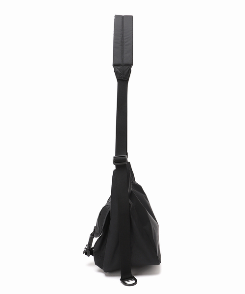 Spick & Span（スピックアンドスパン）の「《WEB限定 / 追加》BAICYCLON/バイシクロン 別注MULTI POCKET クロスボディー*（ショルダーバッグ・レディース・ブラック・FREE）」の4枚目の写真