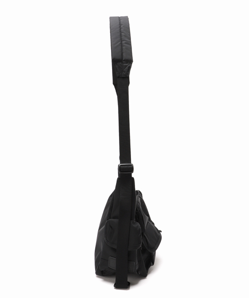Spick & Span（スピックアンドスパン）の「《WEB限定 / 追加》BAICYCLON/バイシクロン 別注MULTI POCKET クロスボディー*（ショルダーバッグ・レディース・ブラック・FREE）」の6枚目の写真