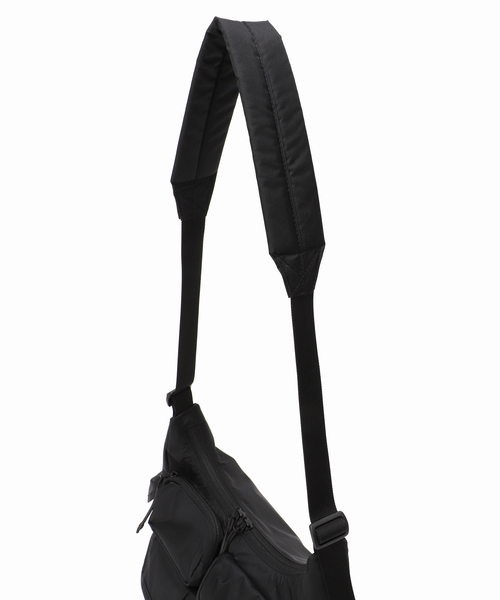 Spick & Span（スピックアンドスパン）の「《WEB限定 / 追加》BAICYCLON/バイシクロン 別注MULTI POCKET クロスボディー*（ショルダーバッグ・レディース・ブラック・FREE）」の13枚目の写真