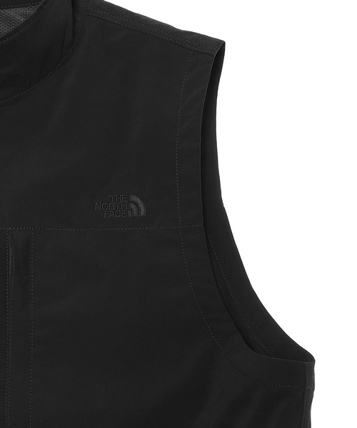 THE NORTH FACE（ザノースフェイス）の「Trip Field Vest NP22551（その他アウター・メンズ・ブラック・LARGE/MEDIUM）」の4枚目の写真
