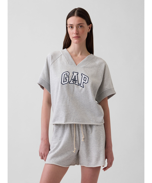 GAP(ギャップ)の「フレンチテリー オーバーサイズ GAPロゴ Vネック スウェットシャツ(スウェット・レディース・ホワイト/ネイビー/グレー/レッド・S/M/L/XL/XXS/XS)」の5枚目の写真