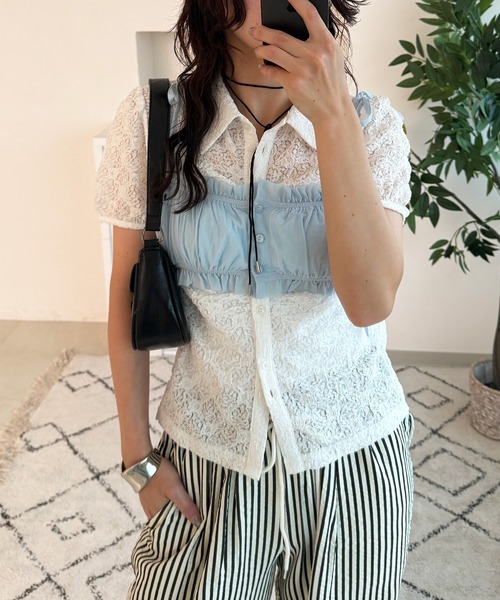 MUHET（ミュエータ）の「gather lace shirt / ギャザーレースシャツ（シャツ/ブラウス・レディース・ネイビー/オフホワイト/ライトグリーン・FREE）」の12枚目の写真