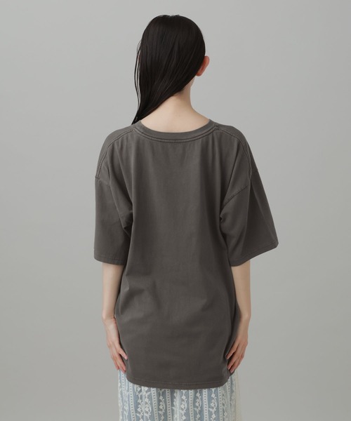 LAKOLE(ラコレ)の「ニュースペーパーTEE / 842249(Tシャツ/カットソー・レディース・オフホワイト/ライトブルー/チャコール・FREE)」の13枚目の写真