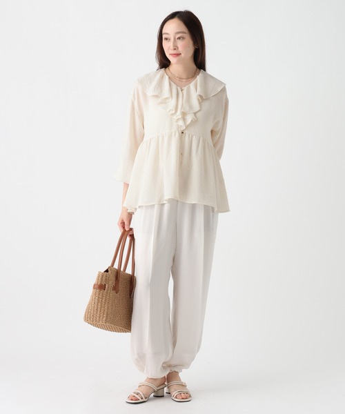 Elura(エルーラ)の「≪イージーケア・速乾≫サラサラサマーフリルシャツ/742046(シャツ/ブラウス・レディース・ライトグリーン/オフホワイト/ブラック・FREE)」の15枚目の写真