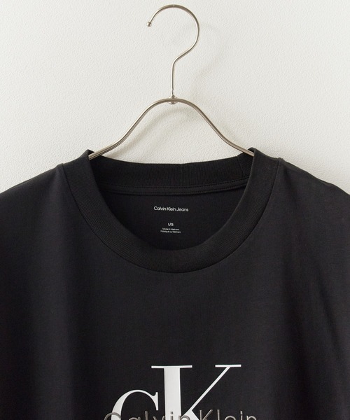 Calvin Klein(カルバン・クライン)の「Calvin Klein/ A - MONOLOGO OVERSIZED TEE / 4RAB823 夏服Calvin Klein/ A - MONOLOGO OVERSIZED TEE / 4RAB823 秋服 冬服(Tシャツ/カットソー・メンズ・ホワイト/ブラック・L/M/S)」の7枚目の写真