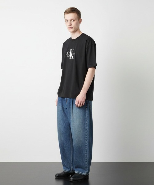 Calvin Klein(カルバン・クライン)の「Calvin Klein/ A - MONOLOGO OVERSIZED TEE / 4RAB823 夏服Calvin Klein/ A - MONOLOGO OVERSIZED TEE / 4RAB823 秋服 冬服(Tシャツ/カットソー・メンズ・ホワイト/ブラック・L/M/S)」の12枚目の写真