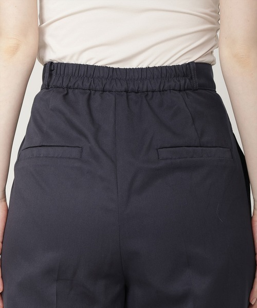 SWINGLE(スウィングル)の「ワイドチノパンツ(その他パンツ・レディース・ネイビー/ベージュ・MEDIUM/SMALL)」の16枚目の写真