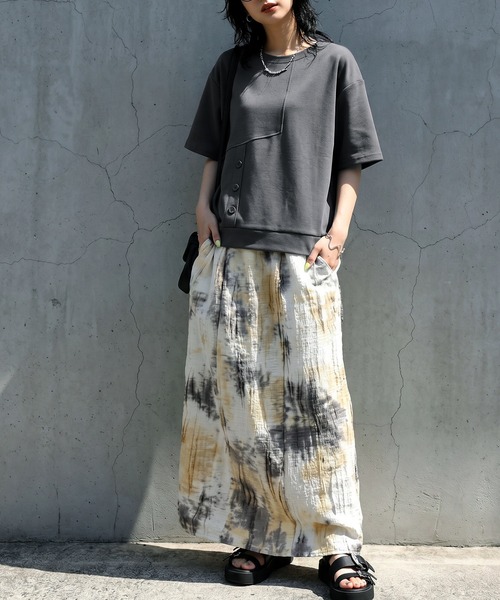 antiqua(アンティカ)の「アシンメトリー Tシャツ(Tシャツ/カットソー・レディース・ホワイト/ブラック/ダークグレー・ONESIZE)」の12枚目の写真