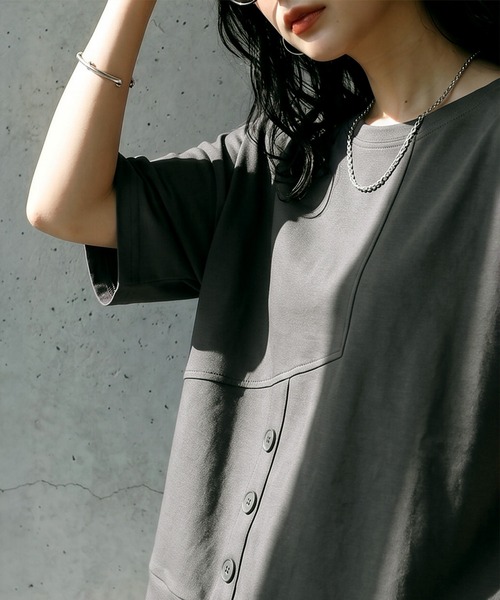 antiqua(アンティカ)の「アシンメトリー Tシャツ(Tシャツ/カットソー・レディース・ホワイト/ブラック/ダークグレー・ONESIZE)」の13枚目の写真