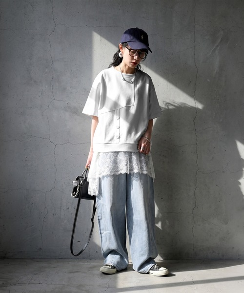 antiqua(アンティカ)の「アシンメトリー Tシャツ(Tシャツ/カットソー・レディース・ホワイト/ブラック/ダークグレー・ONESIZE)」の5枚目の写真
