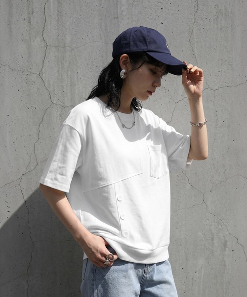 antiqua(アンティカ)の「アシンメトリー Tシャツ(Tシャツ/カットソー・レディース・ホワイト/ブラック/ダークグレー・ONESIZE)」の6枚目の写真