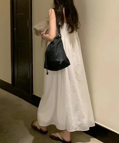 YUGA(ユーガ)の「YUGA_YGMC Korean-style Checked camisole dress(ワンピース・レディース・ホワイト/ネイビー・FREE)」の9枚目の写真