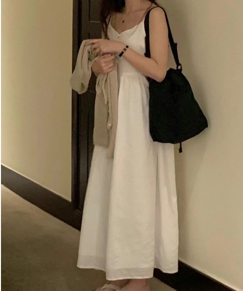 YUGA(ユーガ)の「YUGA_YGMC Korean-style Checked camisole dress(ワンピース・レディース・ホワイト/ネイビー・FREE)」の5枚目の写真