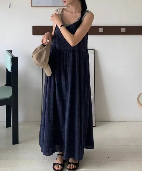 YUGA(ユーガ)の「YUGA_YGMC Korean-style Checked camisole dress(ワンピース・レディース・ホワイト/ネイビー・FREE)」の16枚目の写真