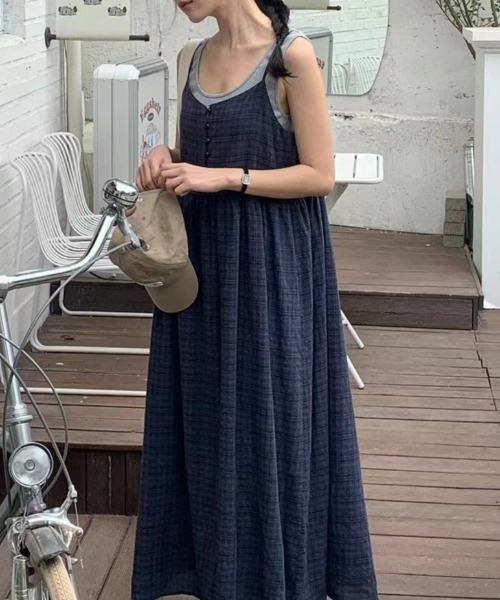 YUGA(ユーガ)の「YUGA_YGMC Korean-style Checked camisole dress(ワンピース・レディース・ホワイト/ネイビー・FREE)」の18枚目の写真
