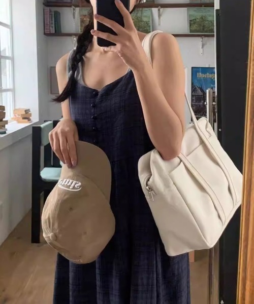 YUGA(ユーガ)の「YUGA_YGMC Korean-style Checked camisole dress(ワンピース・レディース・ホワイト/ネイビー・FREE)」の20枚目の写真