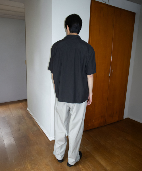 BLANKROOM(ブランクルーム)の「チリングポロニット_CAFÉ(シャツ/ブラウス・メンズ・その他・1/2/4/3)」の4枚目の写真