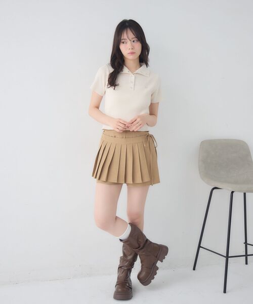 ems excite(エムズエキサイト)の「襟釦ショートニット(ニット/セーター・レディース・ピンク/ナチュラル/ベージュ・FREE)」の8枚目の写真