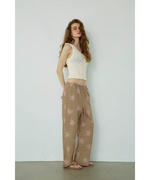 ALEXIA STAM（アリシアスタン）の「Floral Wide Linen Pants /フラワープリントリネンパンツ（その他パンツ・レディース・ベージュ/ブラウン・S/M）」の4枚目の写真