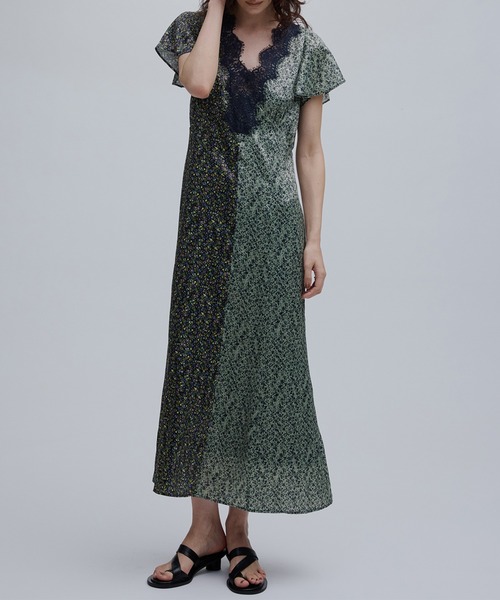 Ameri(アメリ)の「LOUISE PATTERN DOCKING DRESS(ドレス・レディース・ブラウン/ネイビー・MEDIUM/SMALL)」の17枚目の写真