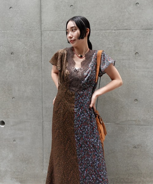 Ameri(アメリ)の「LOUISE PATTERN DOCKING DRESS(ドレス・レディース・ブラウン/ネイビー・MEDIUM/SMALL)」の9枚目の写真